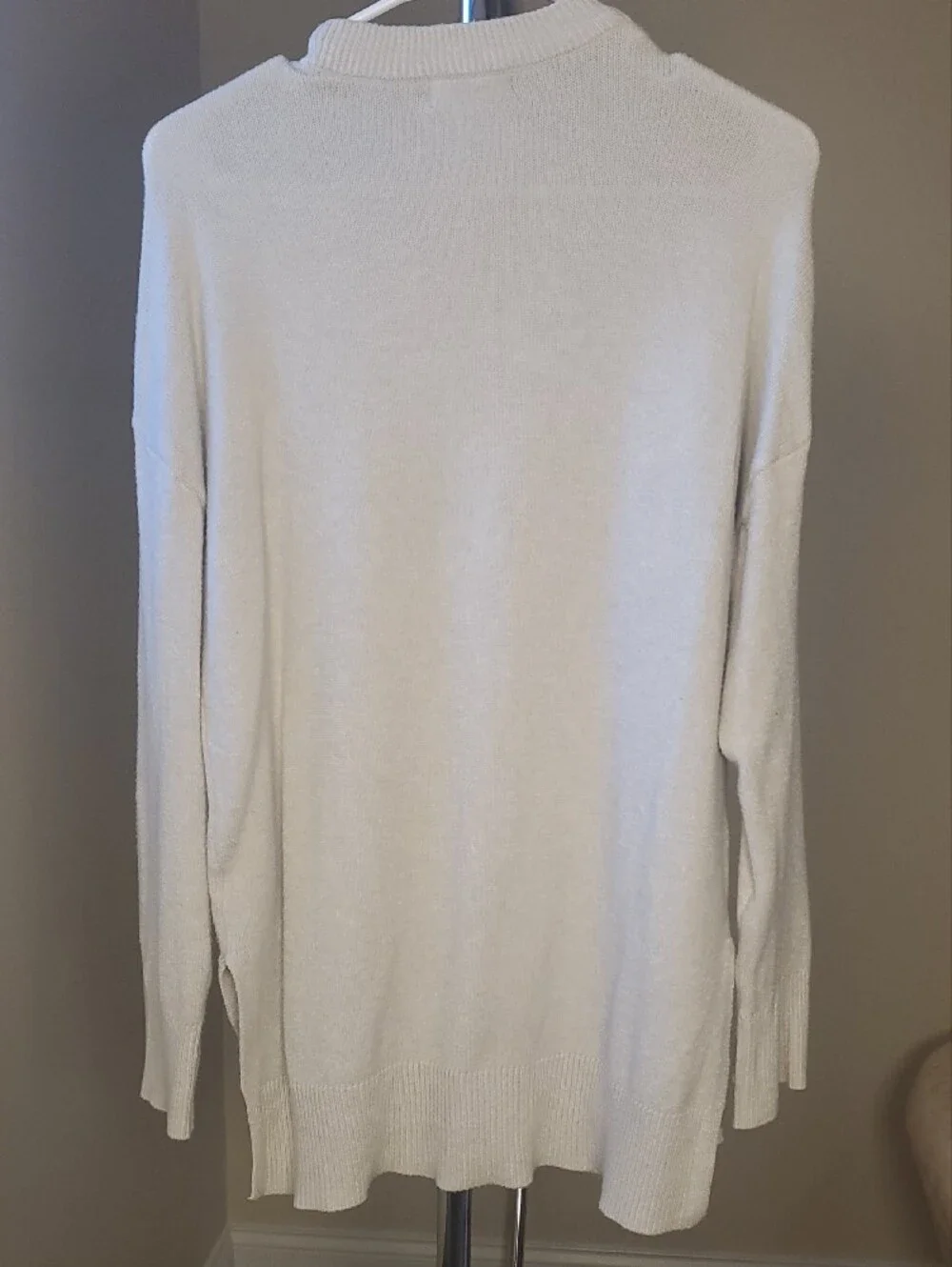 Tahari Cream Crewneck Sweater